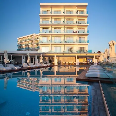 Hotel The Blue Ivy & (adults Only) 4*